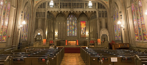 First United Methodist Church at the Chicago Temple Main Floor Seating Example.png