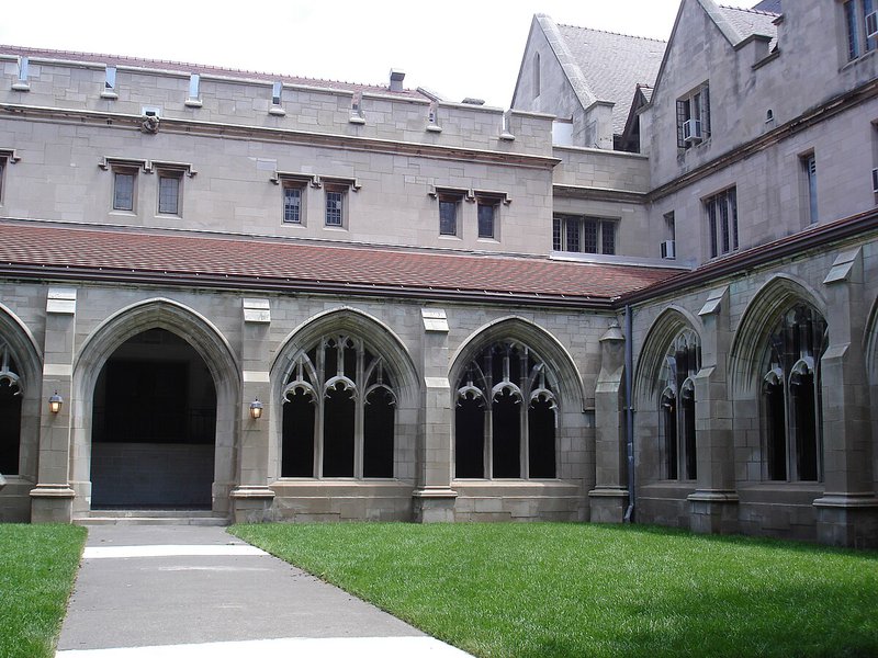 ida noyes entrance.JPG