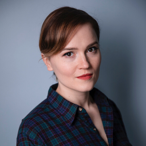 veronica-roth-400x400.png